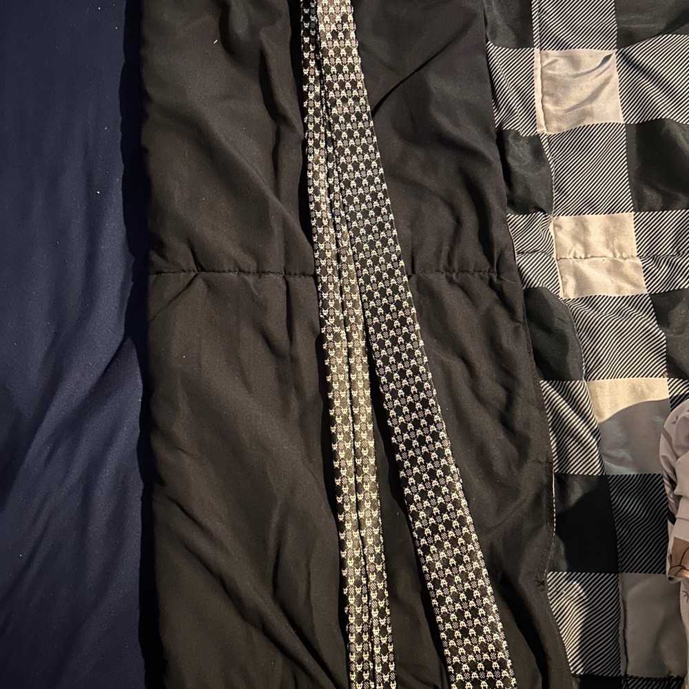 Space Invaders Tie - Picture 3 of 3